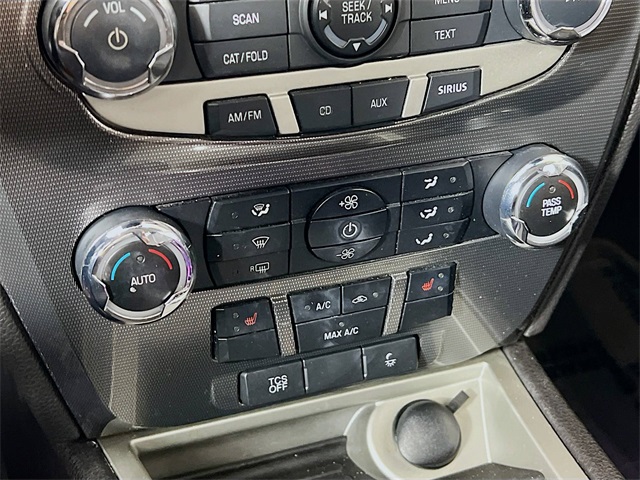 2012 Ford Fusion SEL photo 17