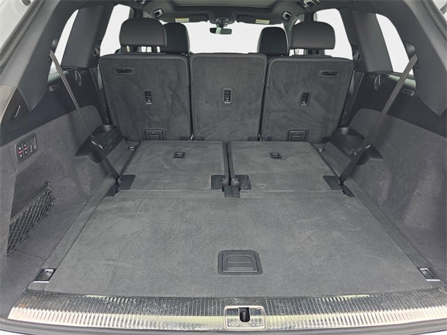2025 Audi Q7 55 Premium Plus photo 13