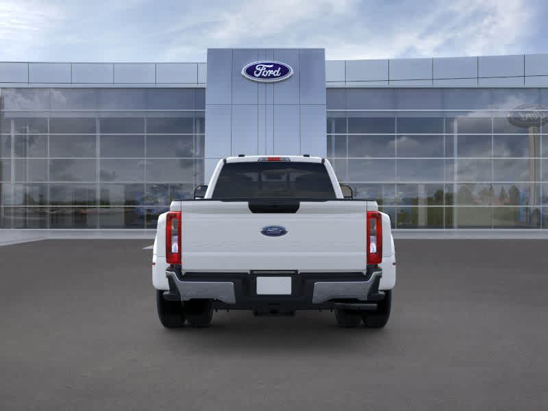 2025 Ford F-350 XL photo 5