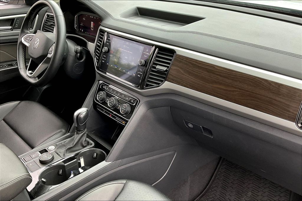 2022 Volkswagen Atlas V6 SE Technology photo 13