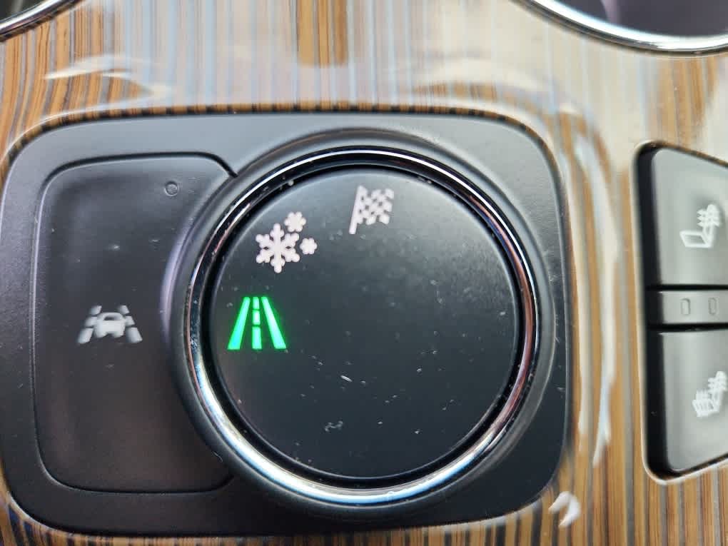 2023 Gmc Acadia SLE photo 16