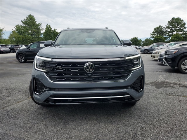 2026 Volkswagen Atlas SEL Premium R-Line photo 2