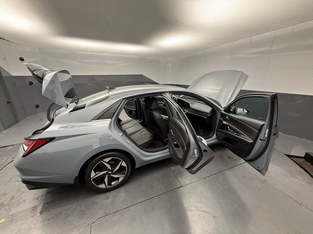 2022 Hyundai Elantra Hybrid Limited photo 23