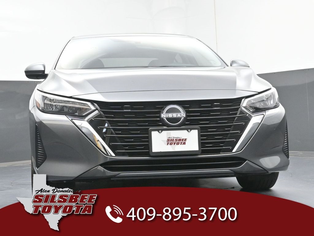 2025 Nissan Sentra SV photo 18