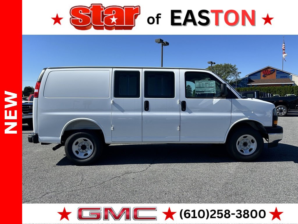 2025 Gmc Savana Cargo 2500 photo 3