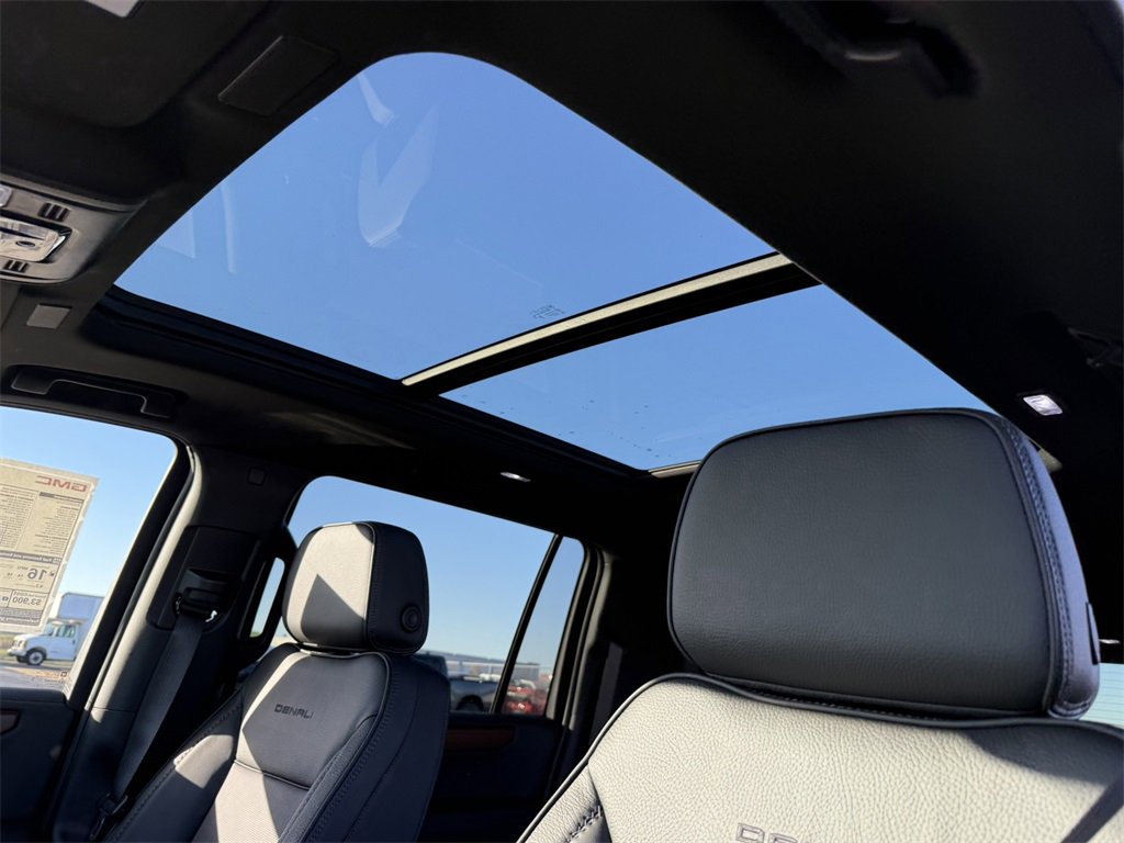 2026 GMC YUKON XL - Image 27
