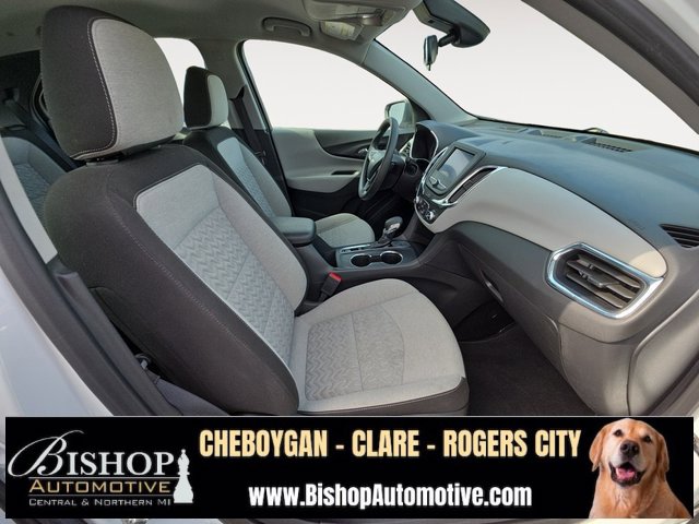 2023 Chevrolet Equinox LS photo 14