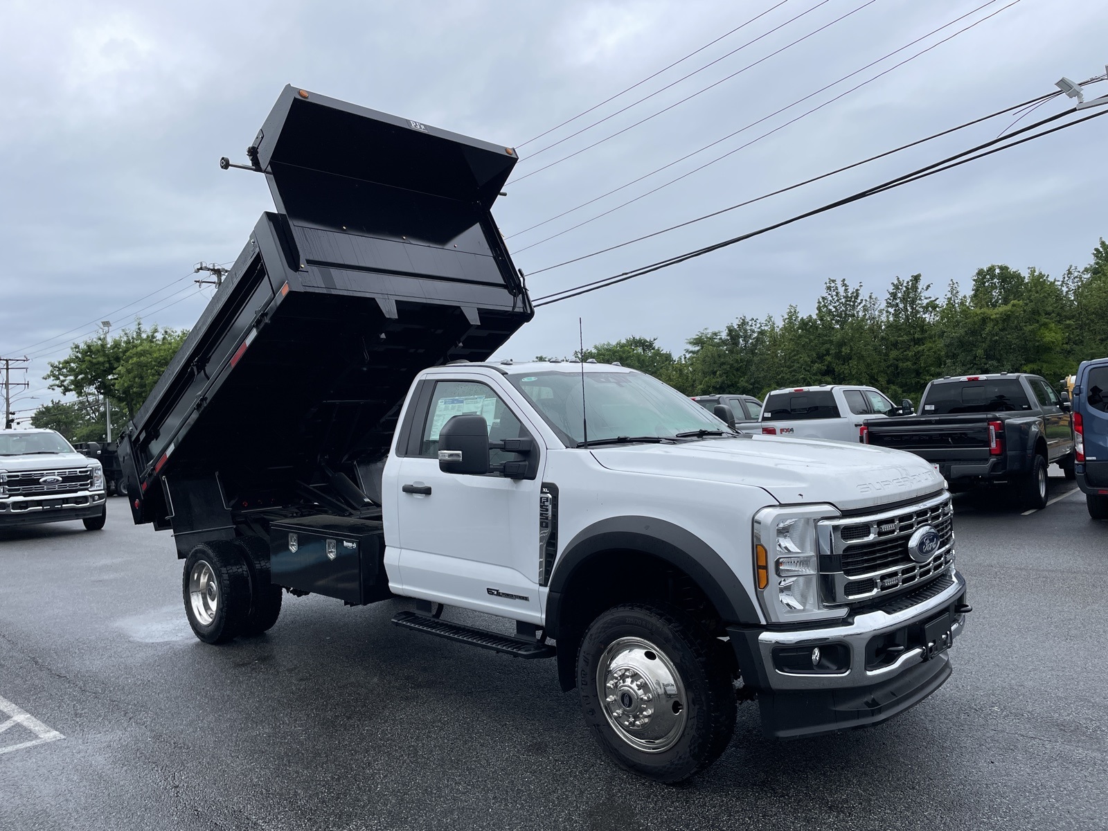 2024 Ford F-550 photo 27