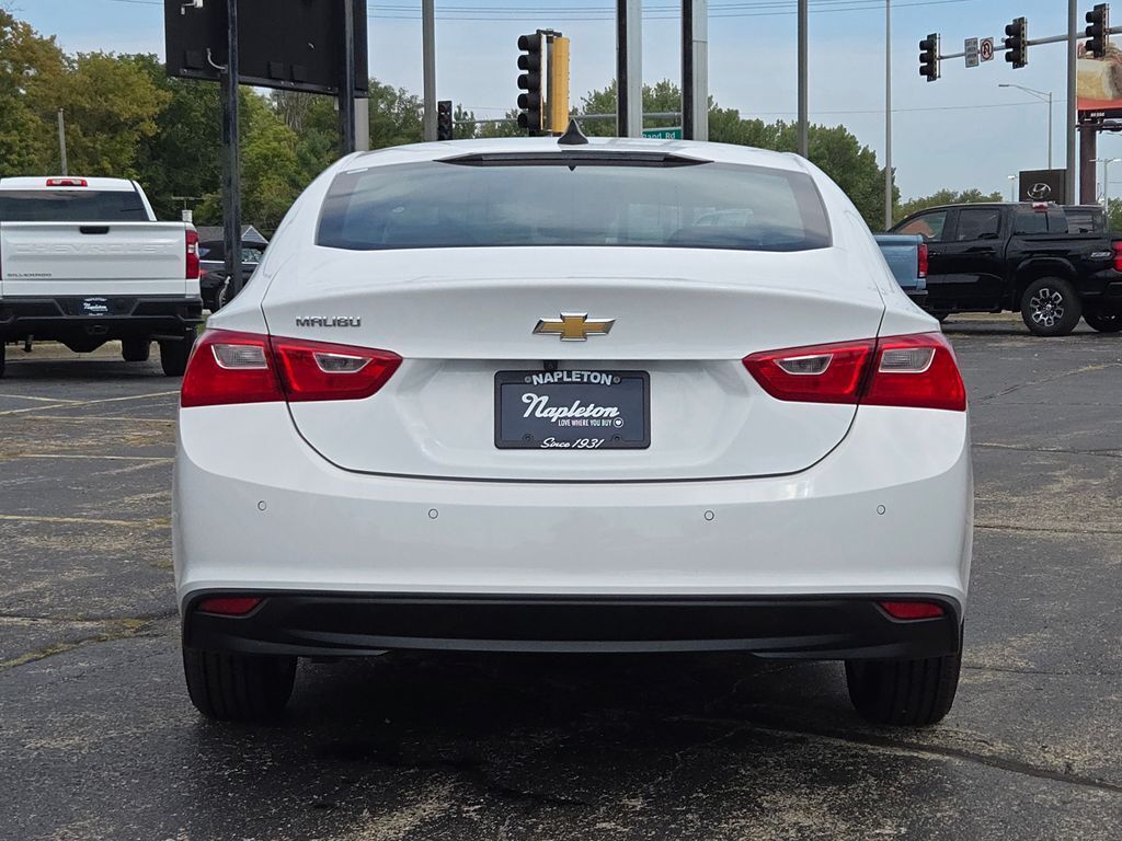2025 Chevrolet Malibu LS photo 10