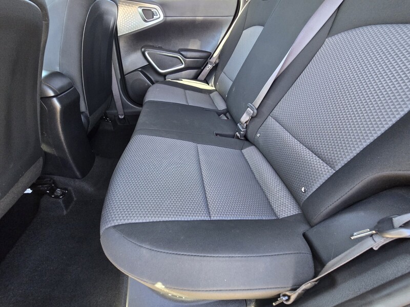 2024 Kia Soul LX photo 11