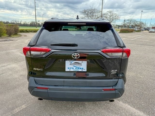 Image 6 of Pre-Owned 2021 Toyota RAV4 XLE
