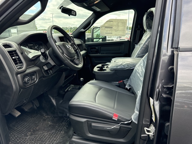 2023 Ram 2500 Tradesman photo 9