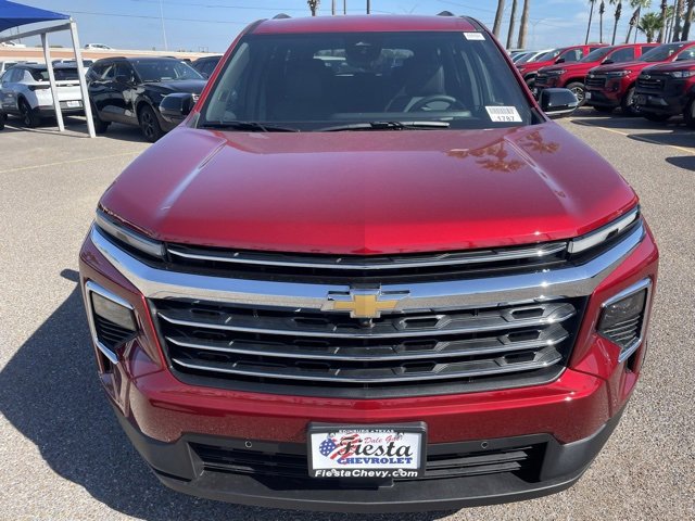 2026 Chevrolet Traverse photo 2