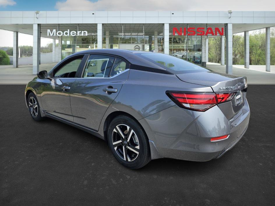 2025 Nissan Sentra SV photo 5