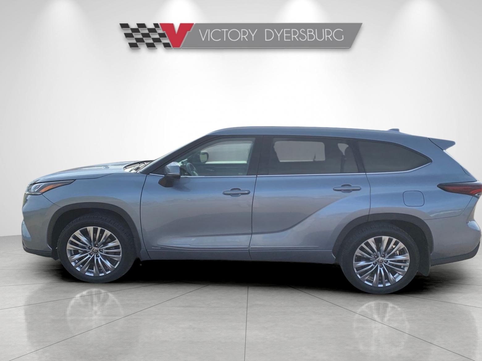 2024 Toyota Highlander Hybrid Platinum photo 4