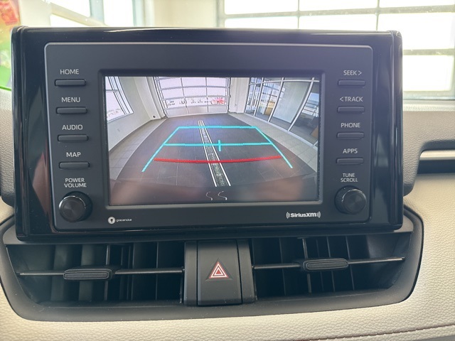 2021 Toyota RAV4 XLE photo 20