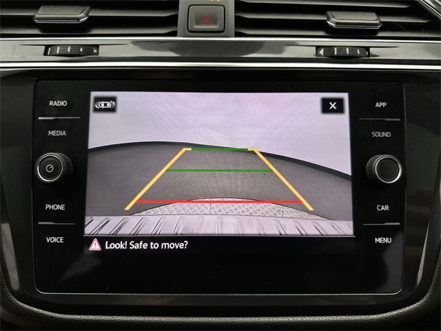 2022 Volkswagen Tiguan SE R-Line Black photo 9