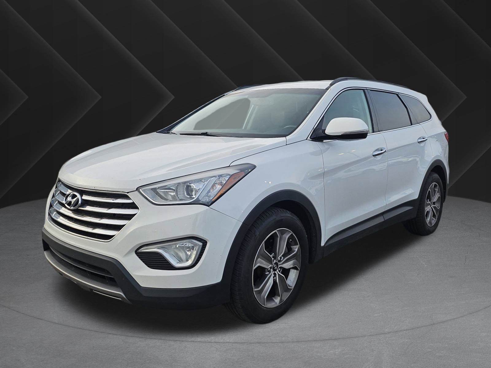 2014 Hyundai Santa Fe GLS's photo