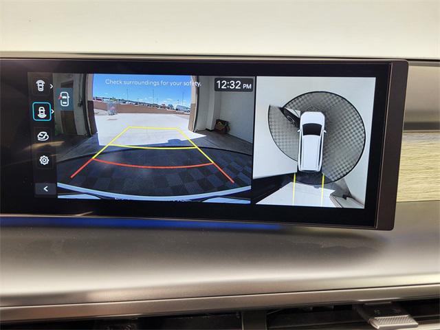 2026 Hyundai Ioniq SEL photo 17