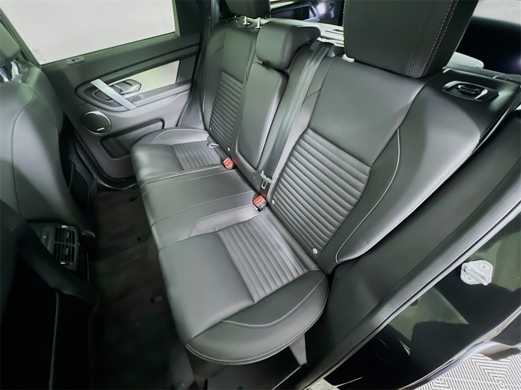2025 Land Rover Discovery Sport Dynamic SE photo 23