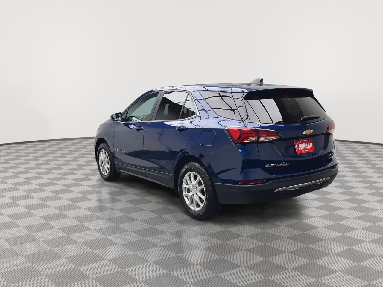 2022 Chevrolet Equinox LT photo 2