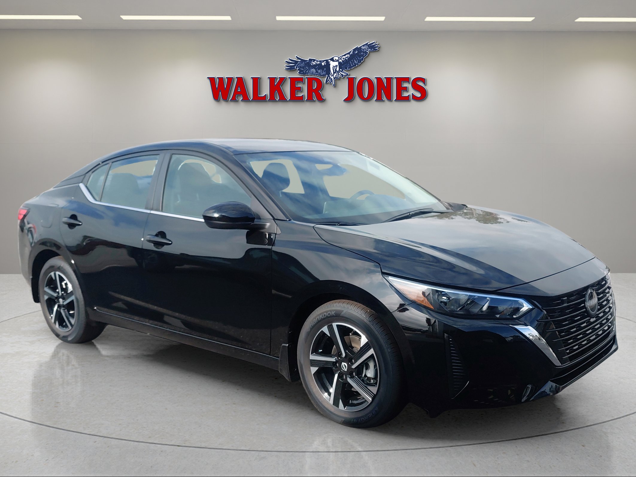 2025 Nissan Sentra SV's photo