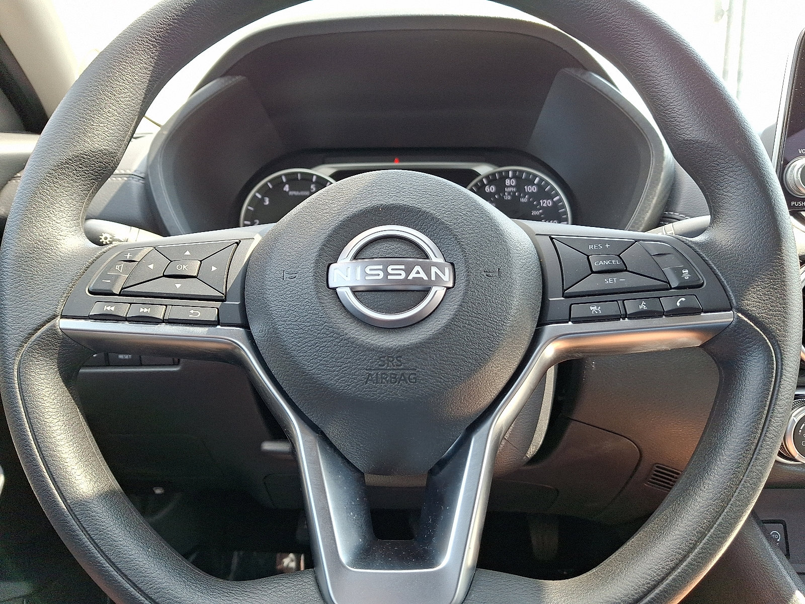 2025 Nissan Sentra SV photo 18