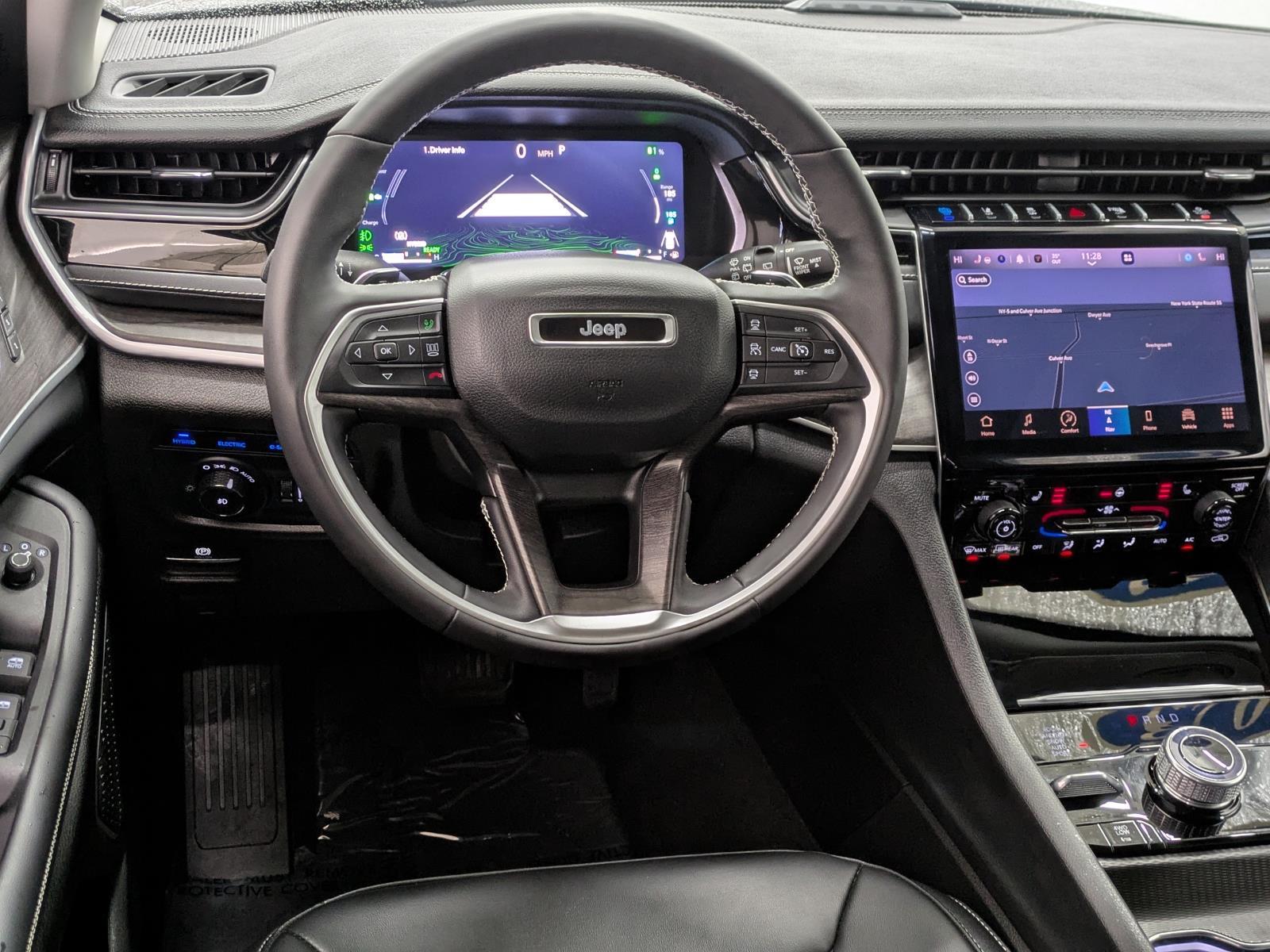 2023 Jeep Cherokee 4xe photo 4