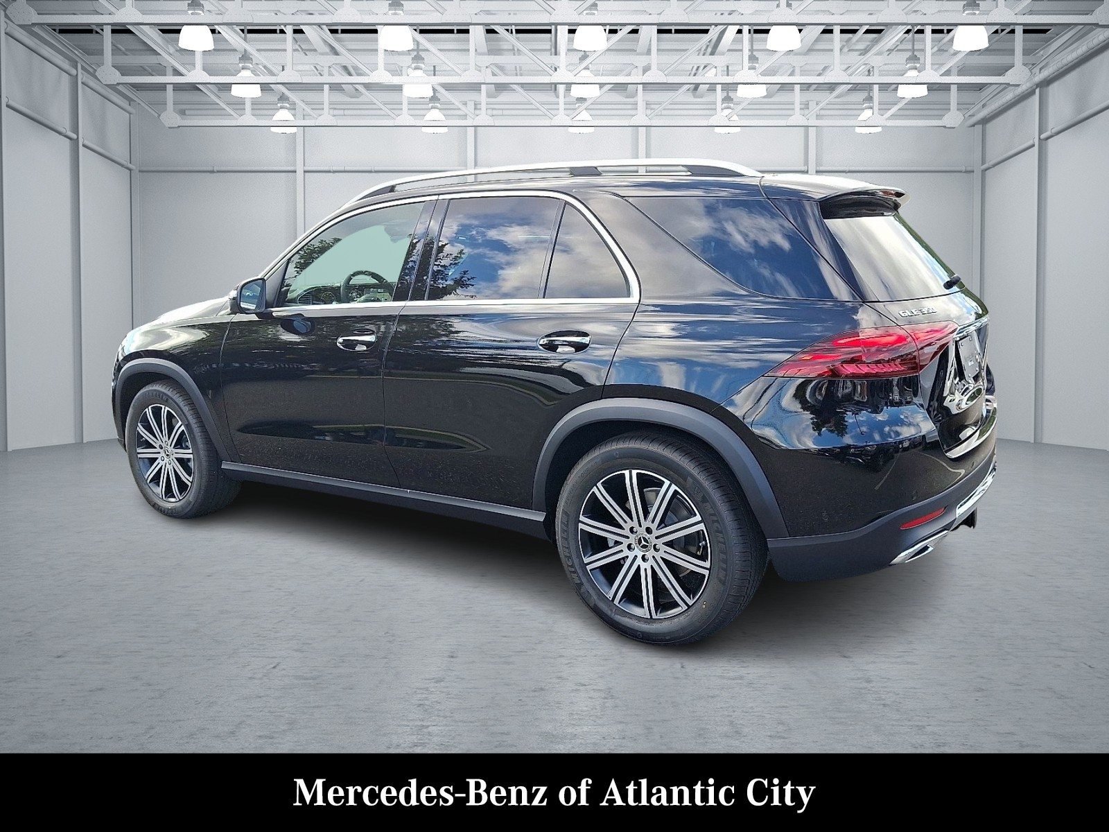 2026 Mercedes Benz GLE 350 4MATIC photo 3