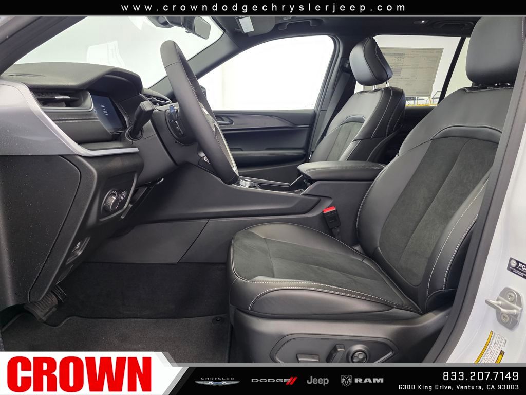 2025 Jeep Grand Cherokee Altitude X photo 15