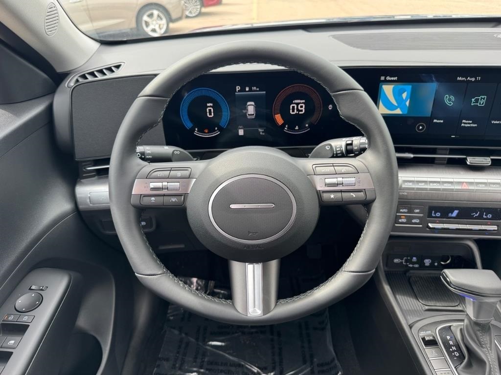 2026 Hyundai Kona SEL photo 4