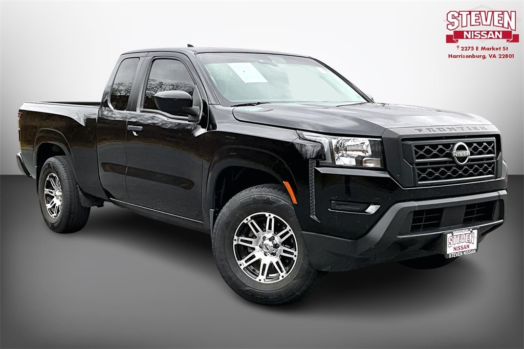 2022 Nissan Frontier S's photo