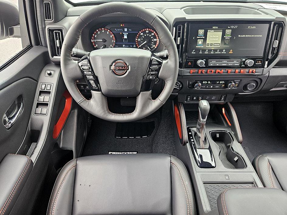 2025 Nissan Frontier Crew Cab PRO-4X photo 9