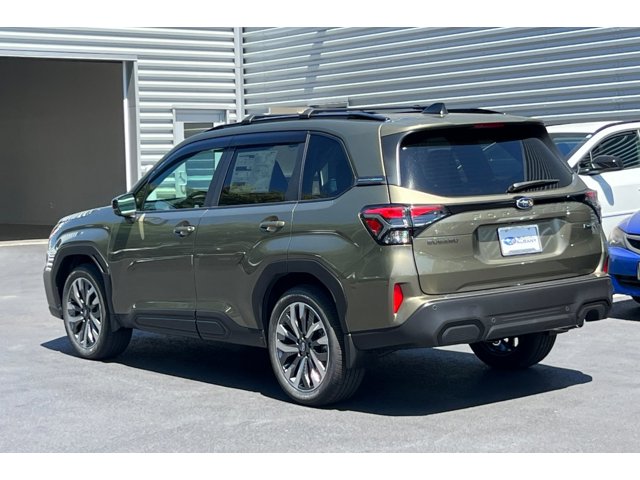 2025 Subaru Forester Touring photo 31