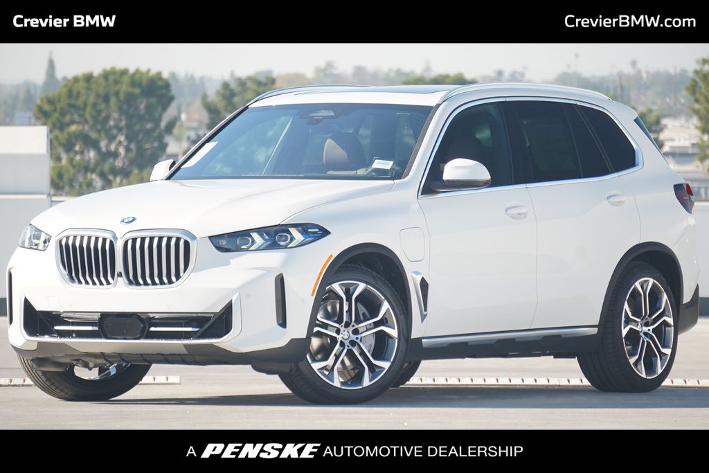 2026 BMW X5 50e's photo