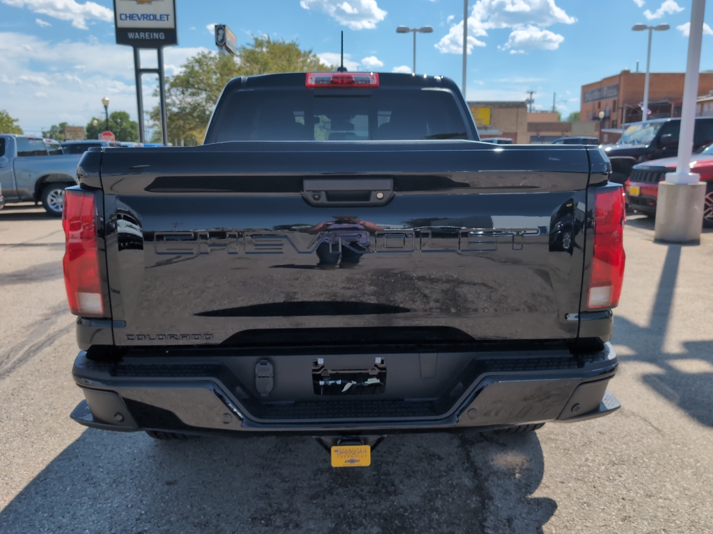 2025 Chevrolet Colorado Z71 photo 3