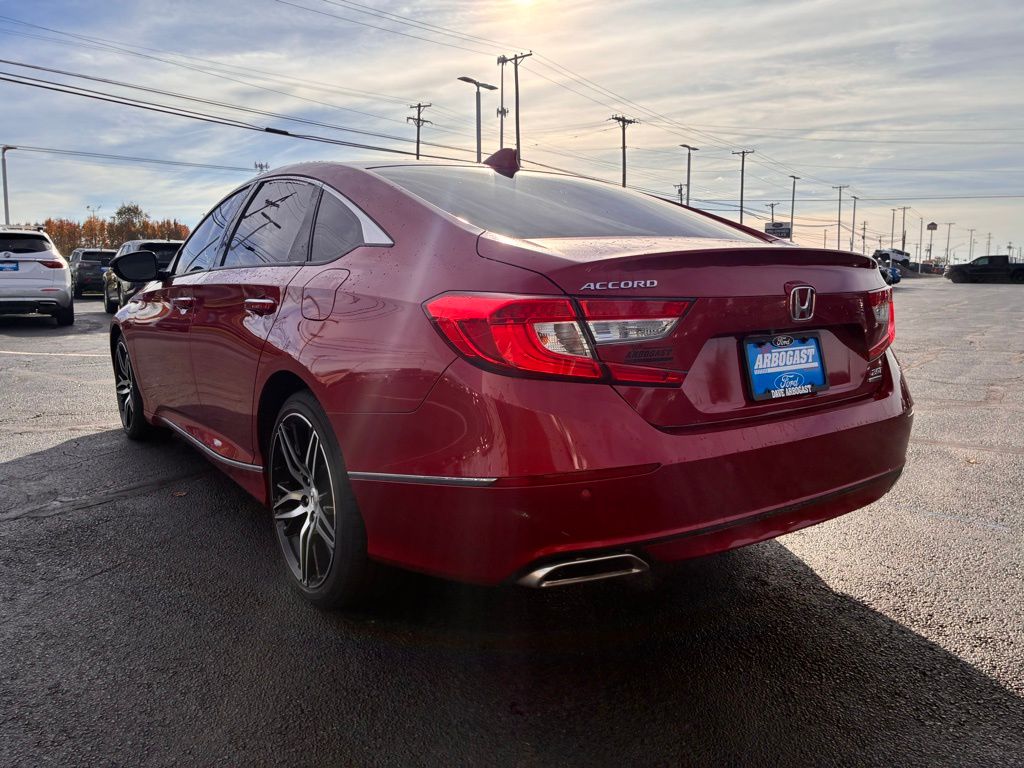 2021 Honda Accord Touring 2.0T photo 3
