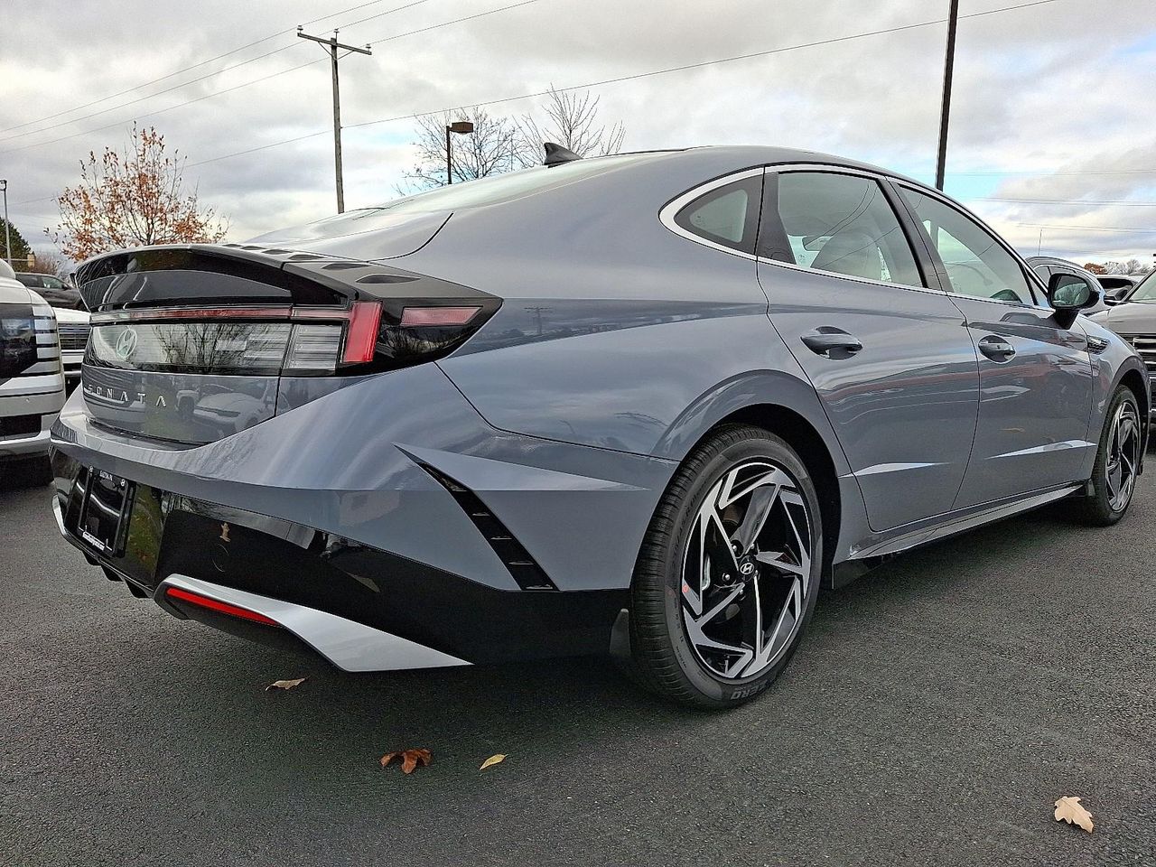 2026 Hyundai Sonata SEL Sport photo 4