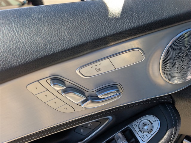 2016 Mercedes Benz C 300 4MATIC photo 3