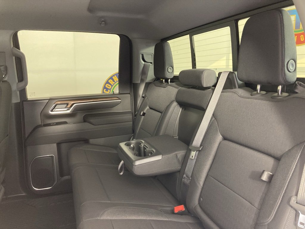 2026 Chevrolet Silverado 2500HD LT photo 14