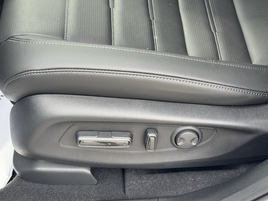 2026 Honda CR-V EX-L photo 12