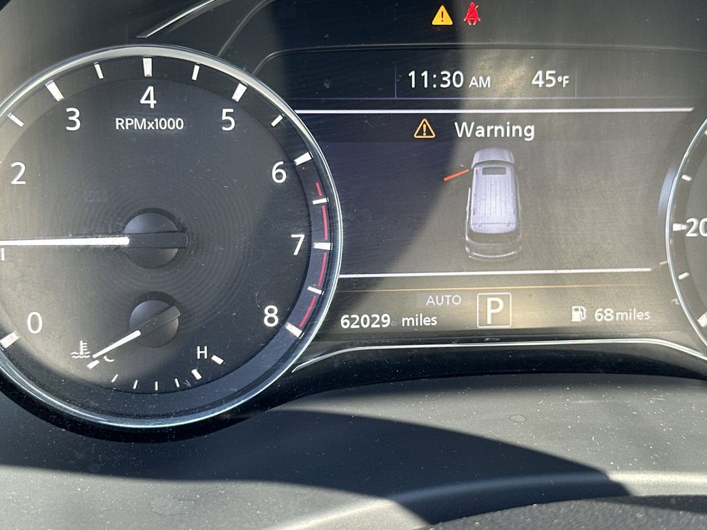 2023 INFINITI QX80 - Image 12