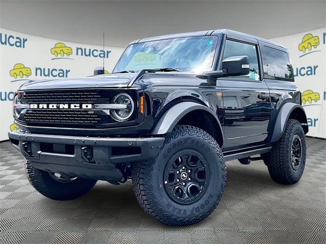 2025 Ford Bronco Badlands photo 2
