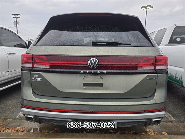 2024 Volkswagen Atlas Peak Edition SE Technology photo 4