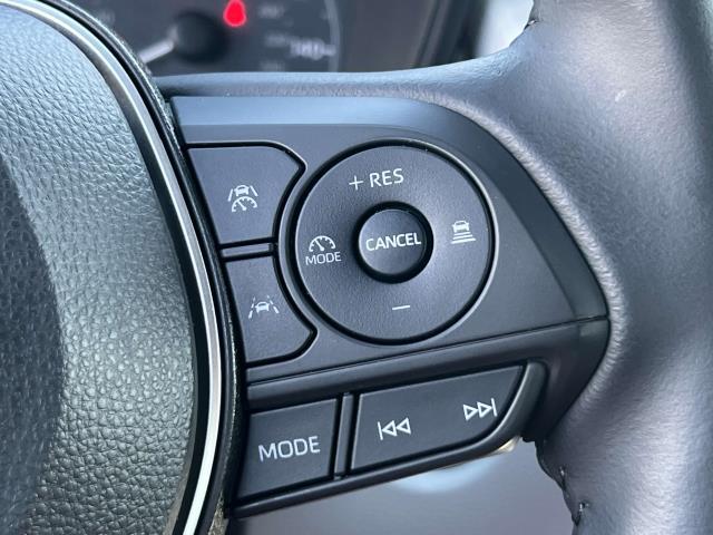 2023 Toyota Corolla SE photo 18