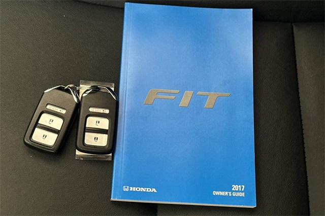 2017 Honda Fit EX-L photo 4