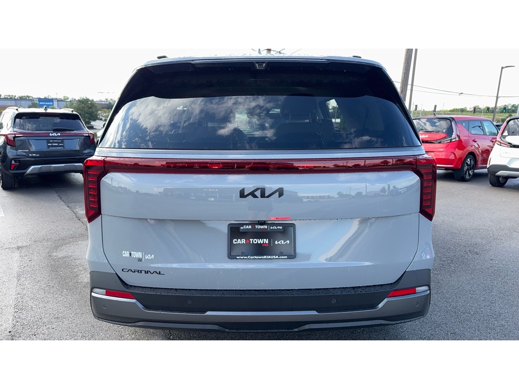 2026 Kia Carnival SX Prestige photo 3