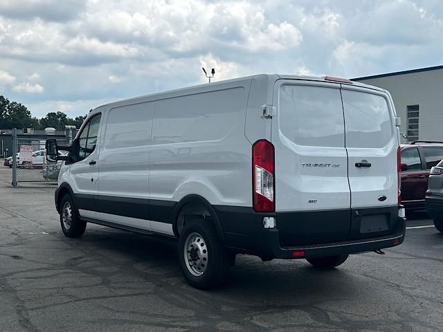 2025 Ford Transit photo 7