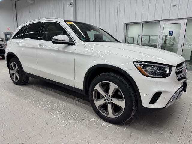 2021 Mercedes-Benz GLC GLC300's photo