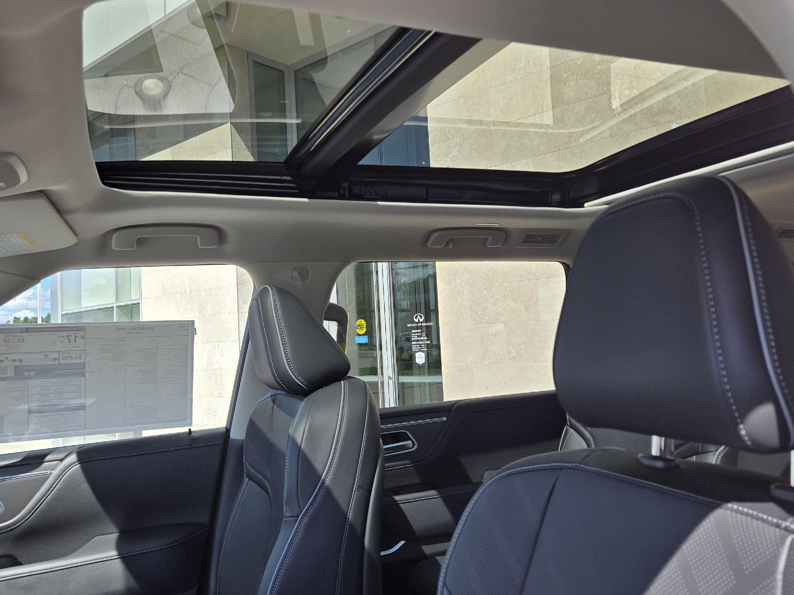 2026 Infiniti QX80 Luxe photo 5